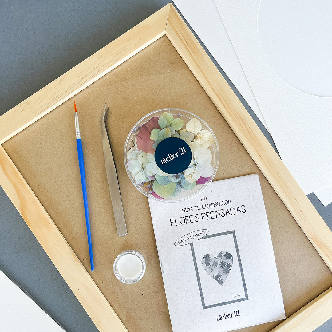 Kit: Arma tu Cuadro con Flores Prensadas